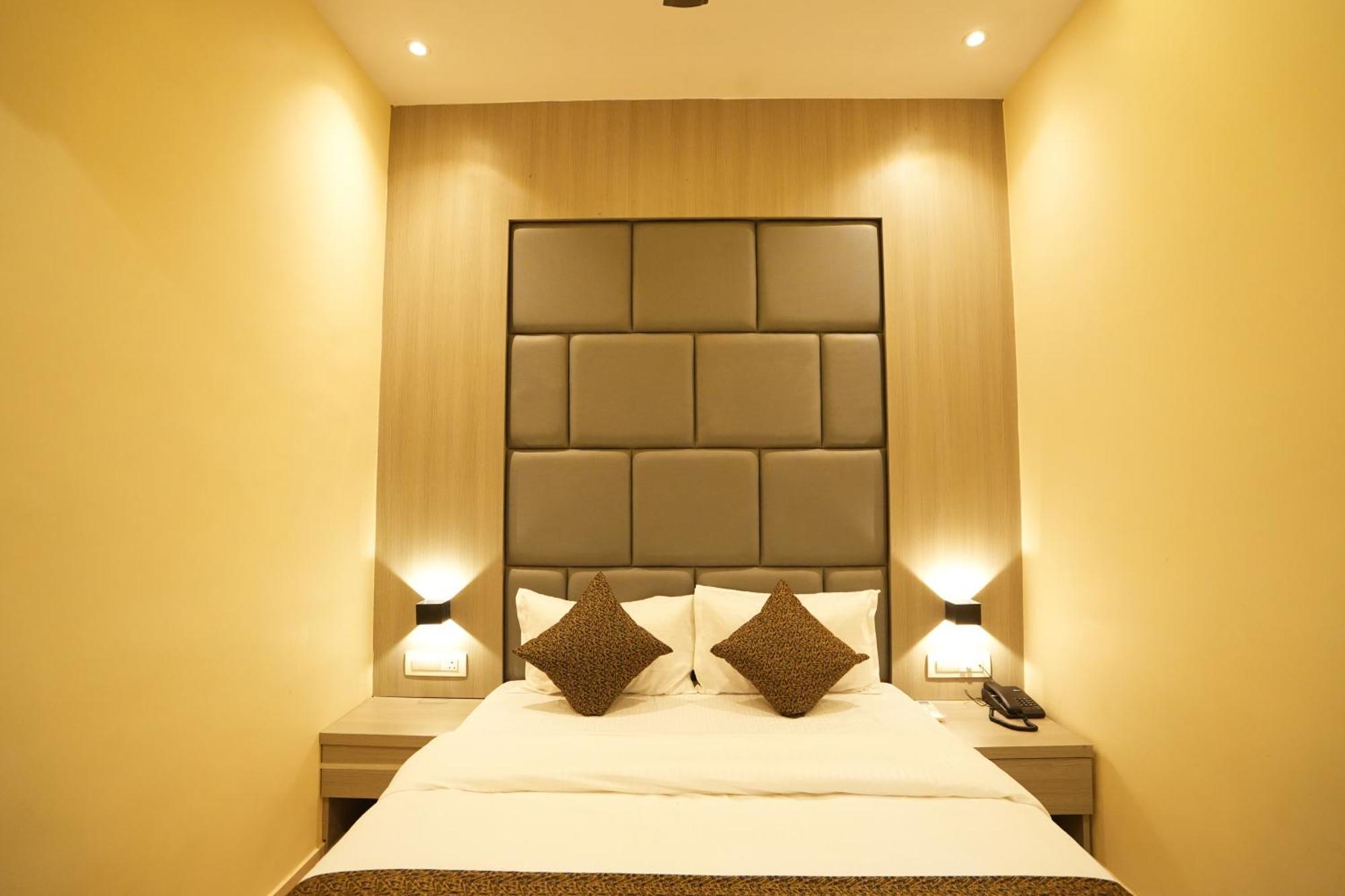 Hotel Boston Mumbai Exterior foto