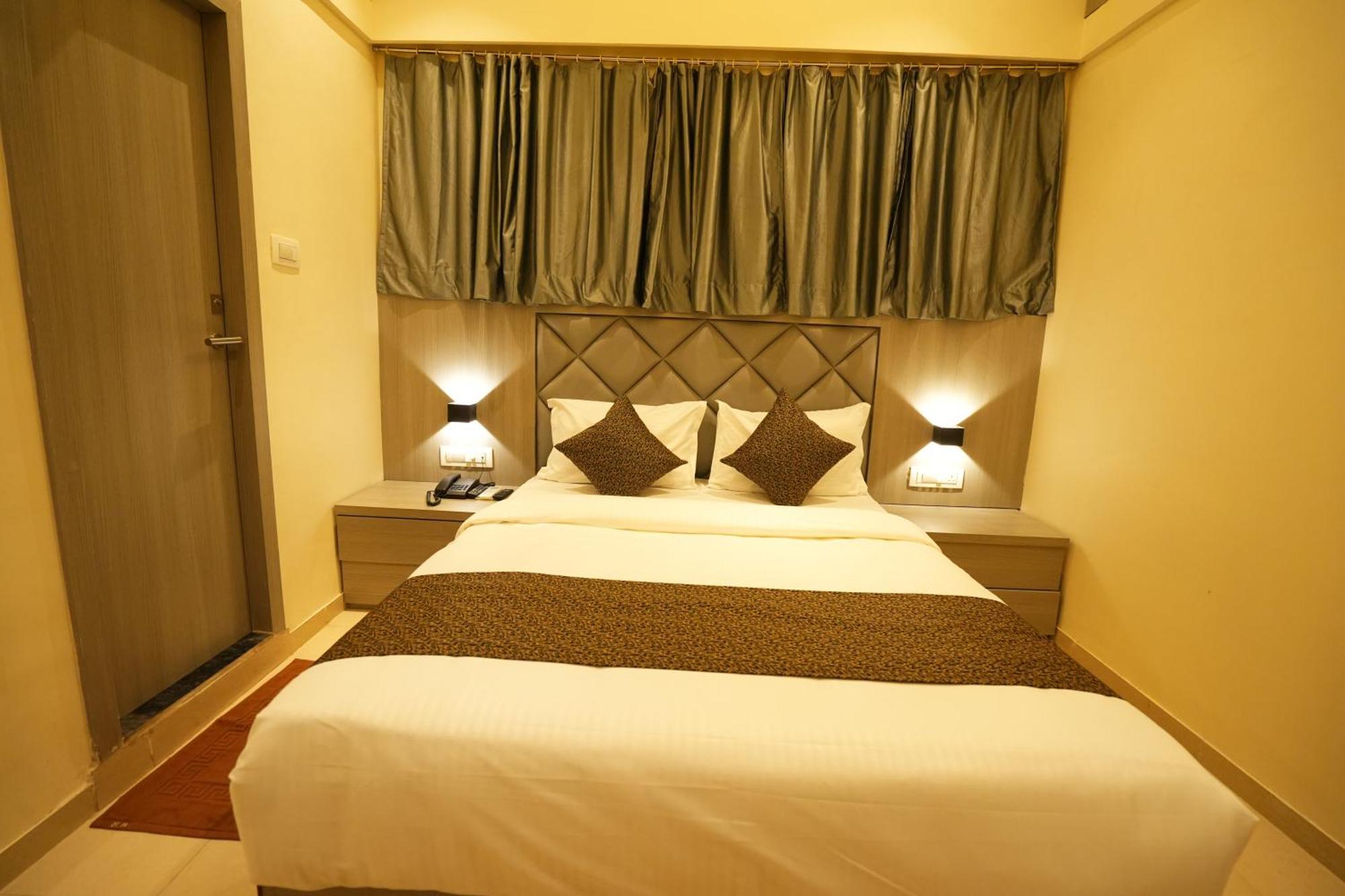 Hotel Boston Mumbai Exterior foto